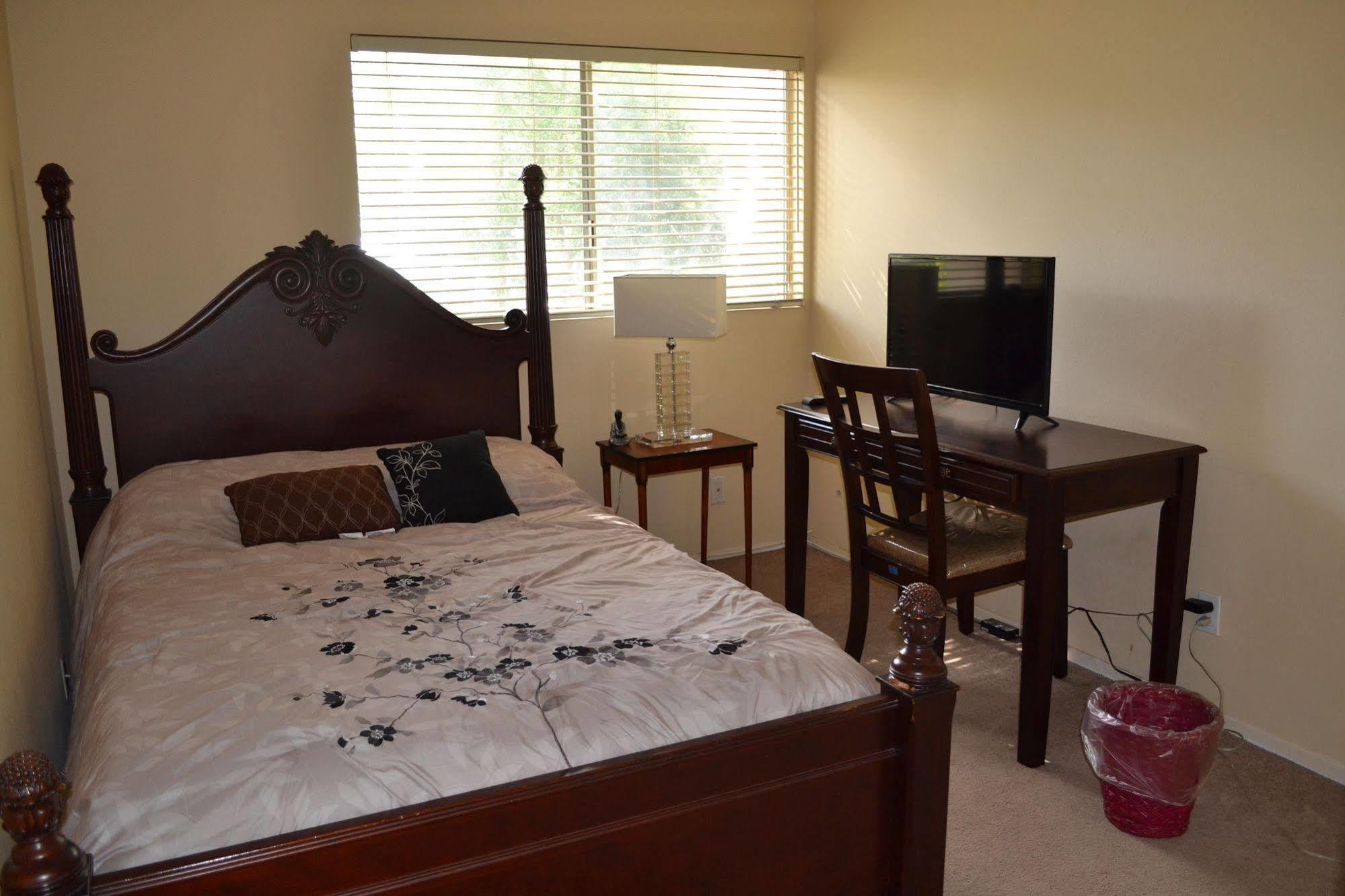 Bed & Breakfast In Hollywood Hills Los Angeles